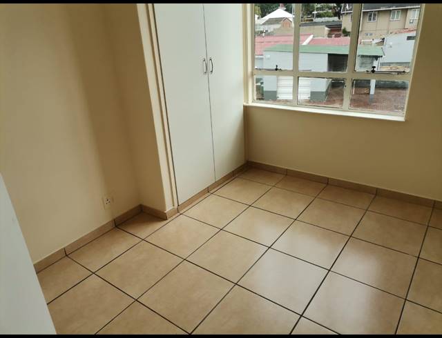 2 BEDROOM FLAT FOR SALE IN WINDERMERE